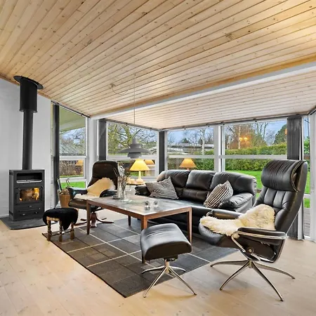 Dom wakacyjny Sofus - 275m From The Sea By Interhome *